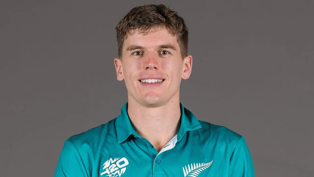 New Zealand Pacer Ben Sears ruled out of India Tour