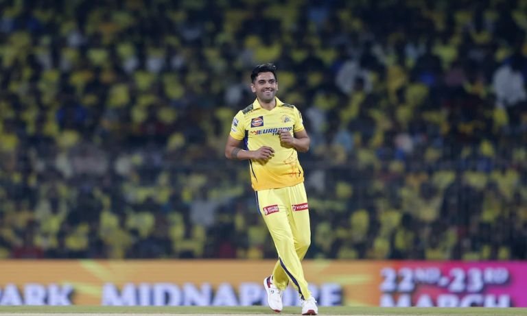 Stephen Fleming provides major update on Deepak Chahar's injury