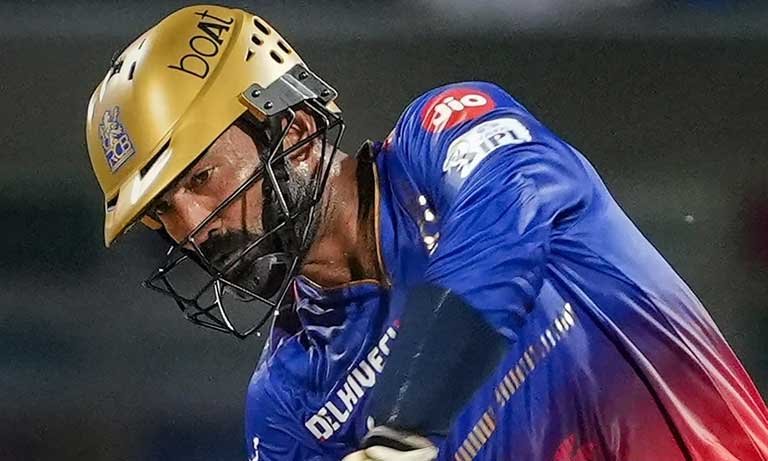 Dinesh Karthik becomes the second-highest run-getter for RCB among Indians after Rahul Dravid