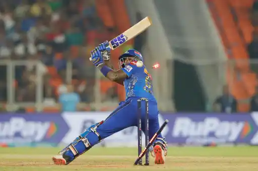 Suryakumar Yadav Finds Form and Pushes Mumbai as He Stood as Their Only Hope with the Bat