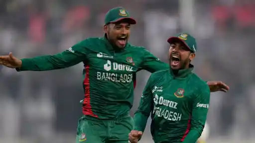Bangladesh Make Updates As They Show Aggression With Both Bat and Ball