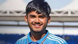 Ayush Mhatre Shatters Yashasvi Jaiswal’s List A World Record with Brilliant Knock in Vijay Hazare Trophy