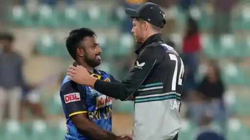 Watch: Matt Henry rewinds the clock to recreate a Suryakumar-esque WC final catch