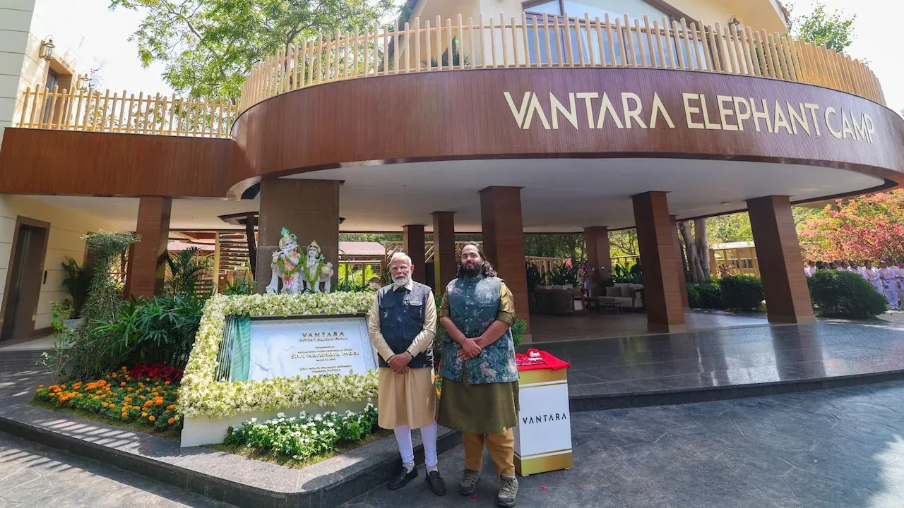 Virat Kohli, Sachin Tendulkar, and PM Modi applaud Anant Ambani’s Vantara for its efforts in wildlife rescue and conservation. Learn how this initiative is giving injured and abandoned animals a new lease on life. 
