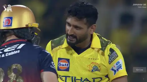 Virat Kohli and Khaleel Ahmed