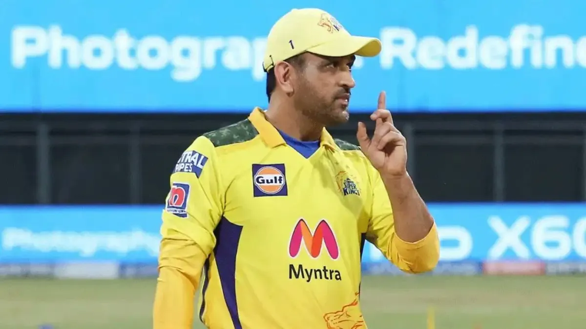 MS Dhoni sparks retirement rumours, CSK vs PBKS toss in IPL 2025