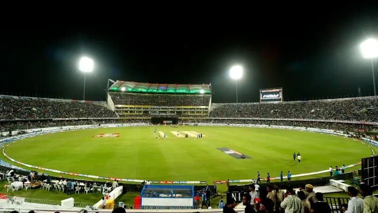 IPL 2025: SRH vs MI Match 41 – Rajiv Gandhi International Cricket ...