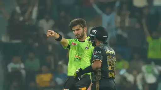 Peshawar Zalmi vs Lahore Qalandars 