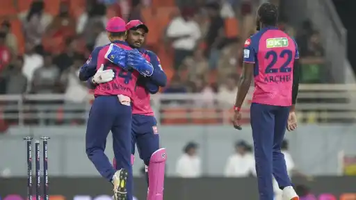 Fielding restriction dispute in final over of RR vs PBKS Clash