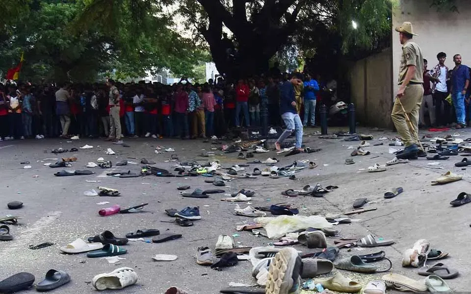 Karnataka raises compensation for Bengaluru stampede victims