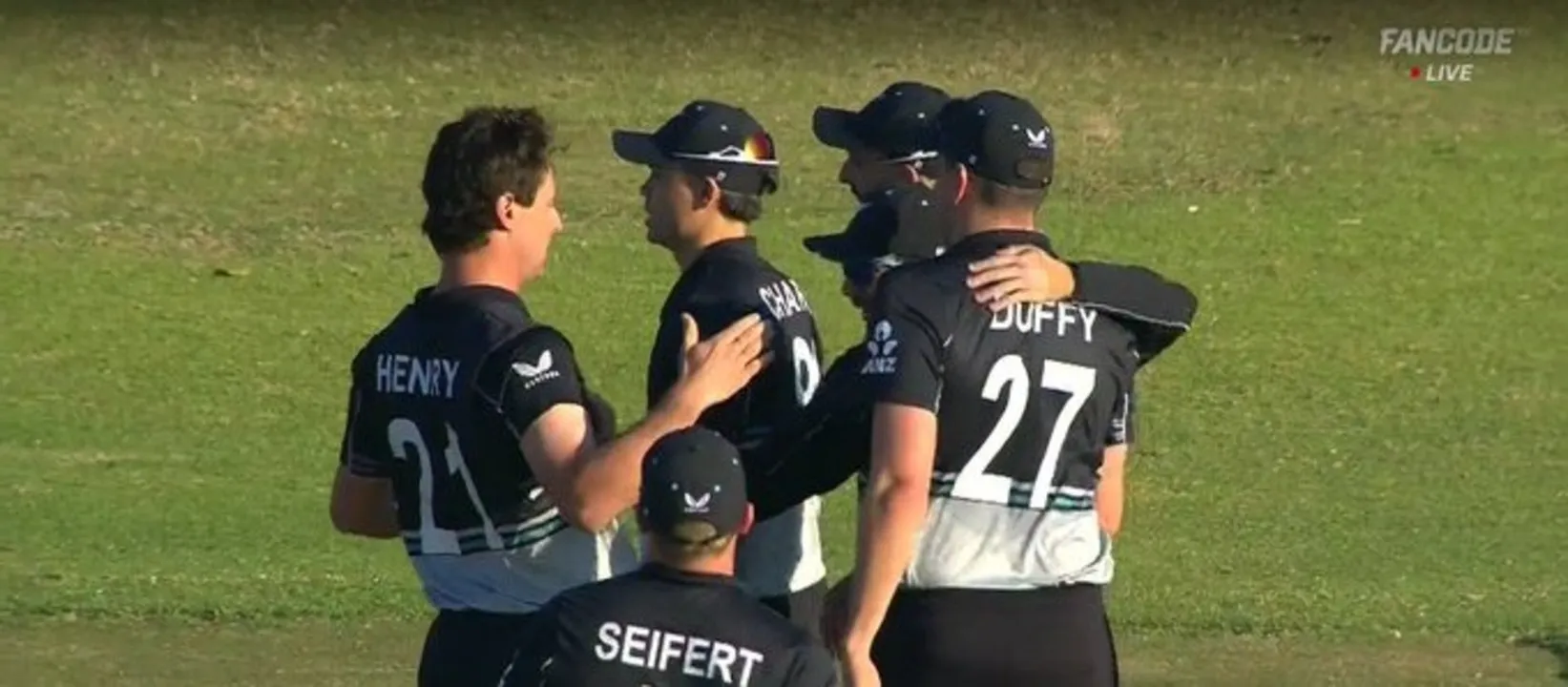 Matt Henry Holds His Nerve as New Zealand Edge South Africa in Final-Ball Thriller
