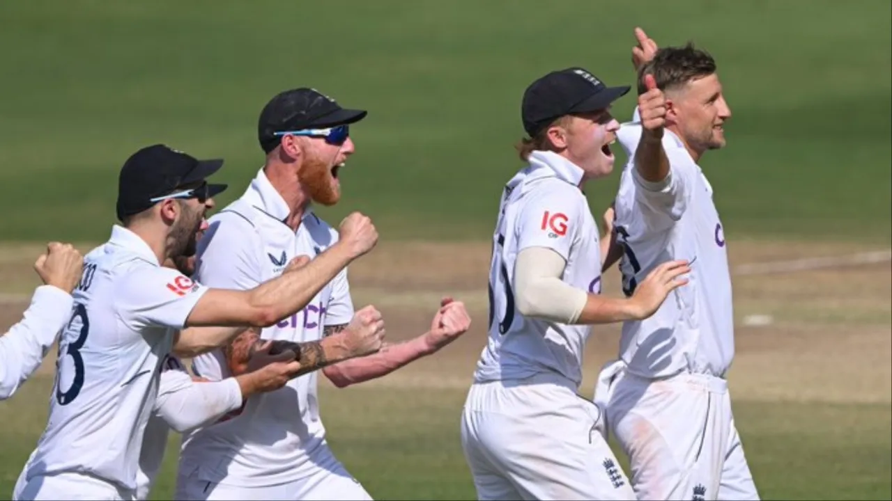 England announce playing XI for Lord's Test. 