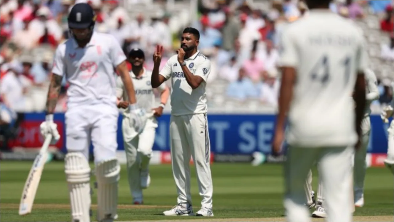 Mohammed Siraj pays tribute to Diogo Jota. 