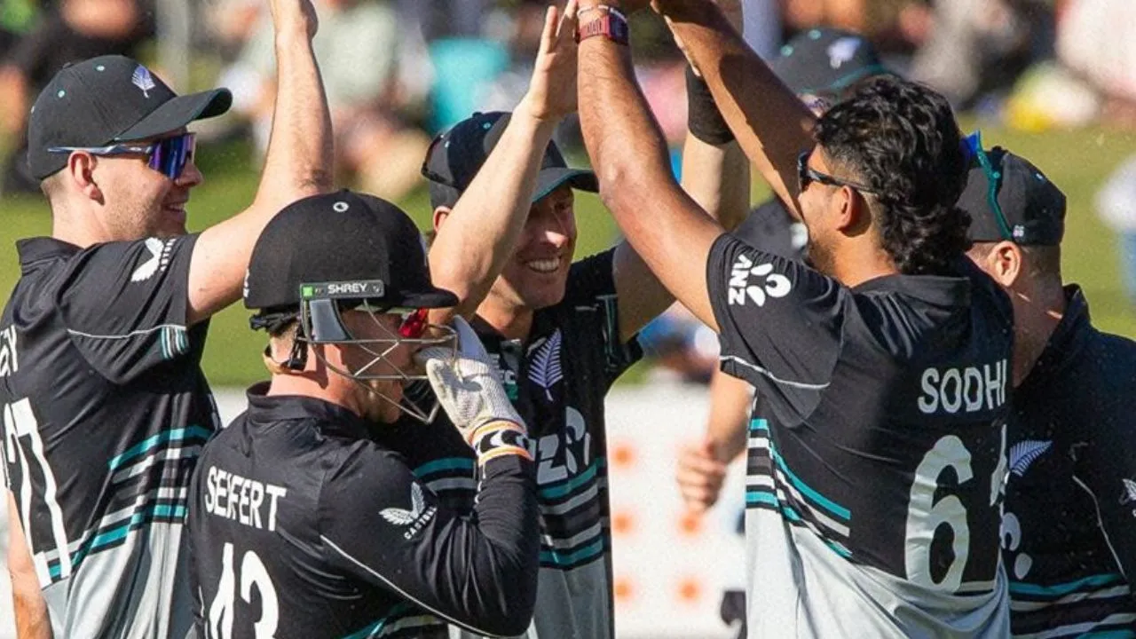 New-Zealand-beat-Zimbabwe-by-8-wickets.webp