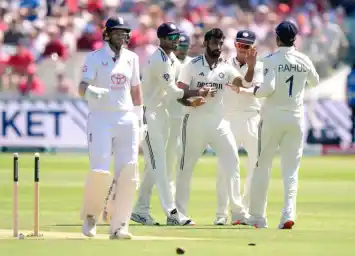 Joe Root Jasprit Bumrah