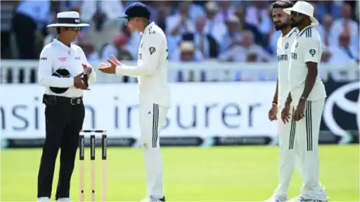 Shubman Gill furious with umpire for changed ball. 