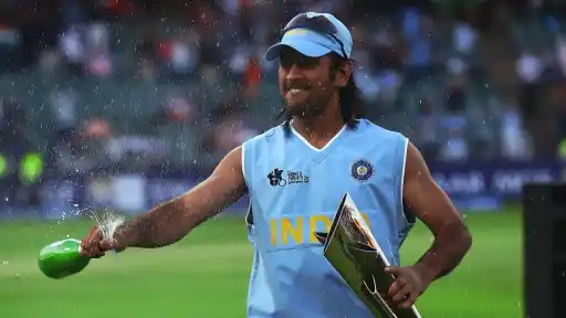 GT star on MS Dhoni's leadership knowledge.