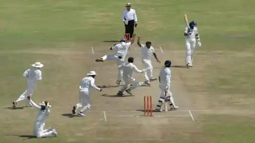 Muttiah-Muralitharan-800th.webp