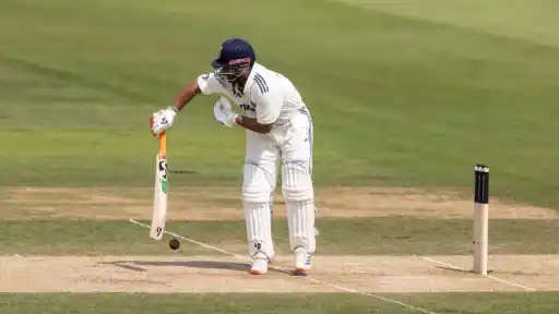 Rishabh-Pant-uncomfortable-in-ENG-vs-IND.webp
