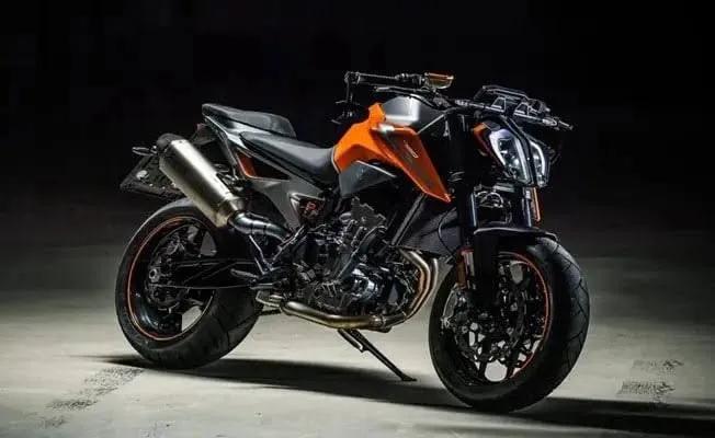 KTM Duke 790