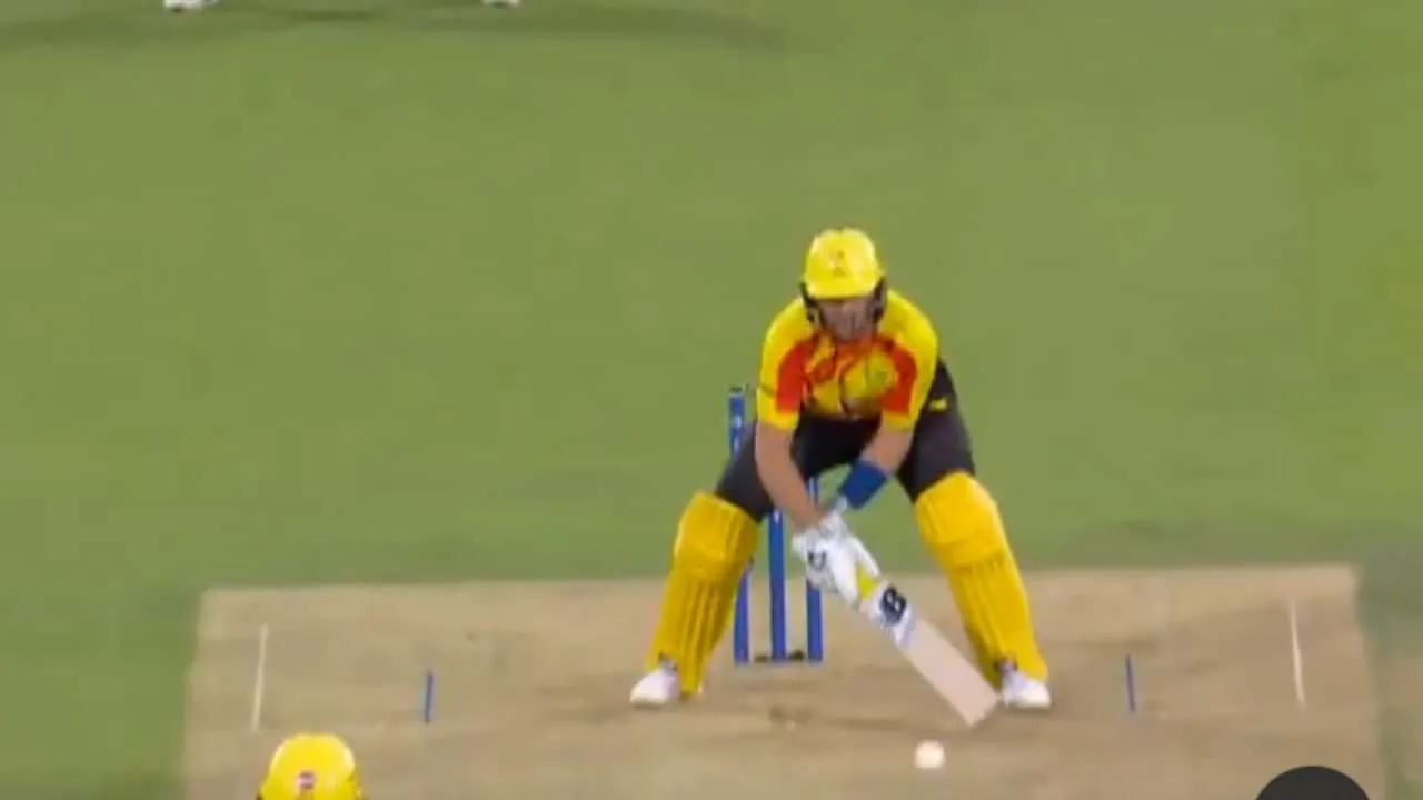 WATCH: Classy Joe Root played unorthodox ramp shot for 4 in The Hundred ...