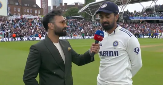 KL Rahul and Dinesh Karthik