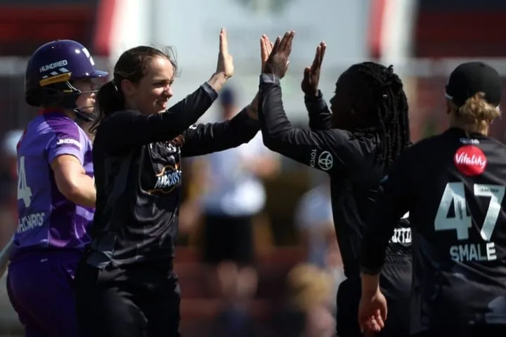 Northern Superchargers Women lost to Manchester Originals Women in the Hundred women's 2025 match 17