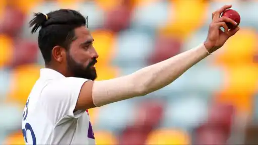 Bharat Arun recalls how Mohammed Siraj dealt with his father's death. 