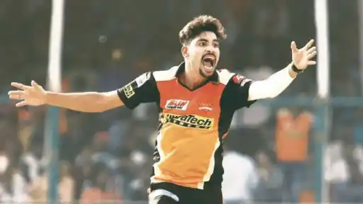 Mohammed-Siraj-SRH.webp
