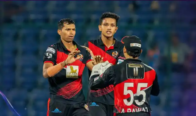 East Delhi Riders edge past West Delhi Lions by 2 runs