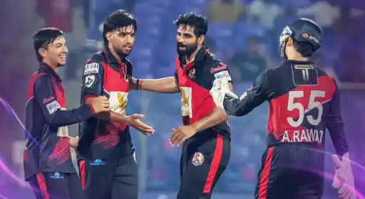 East Delhi Riders fans celebrate madly after thrilling win over Purani Delhi-6