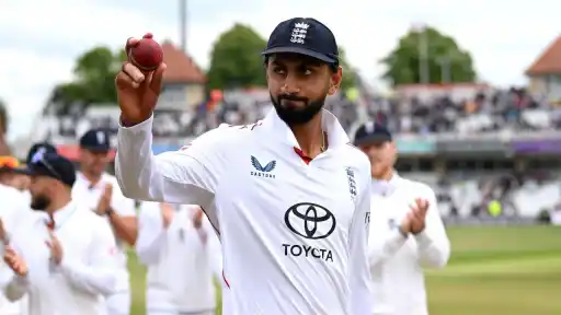 Shoaib Bashir fifer in Test
