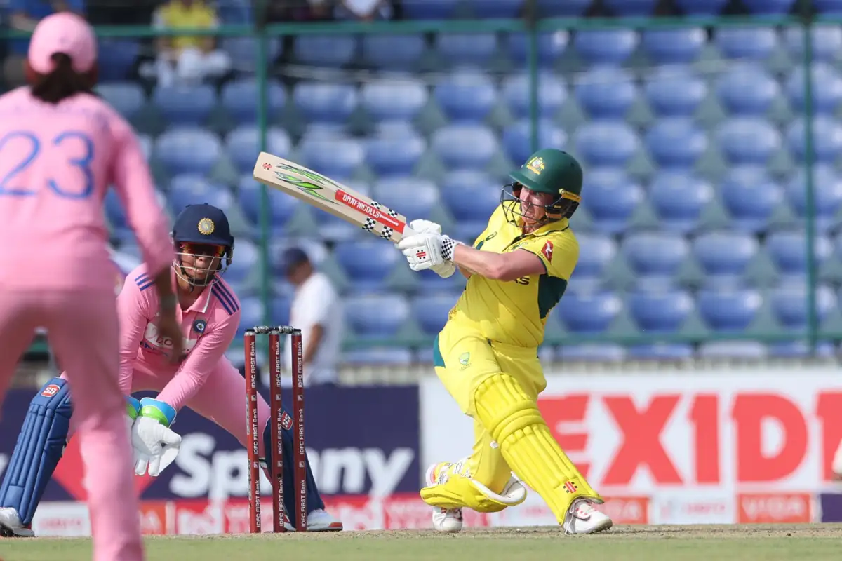 Mooney’s storming 138 ends in shock run-out