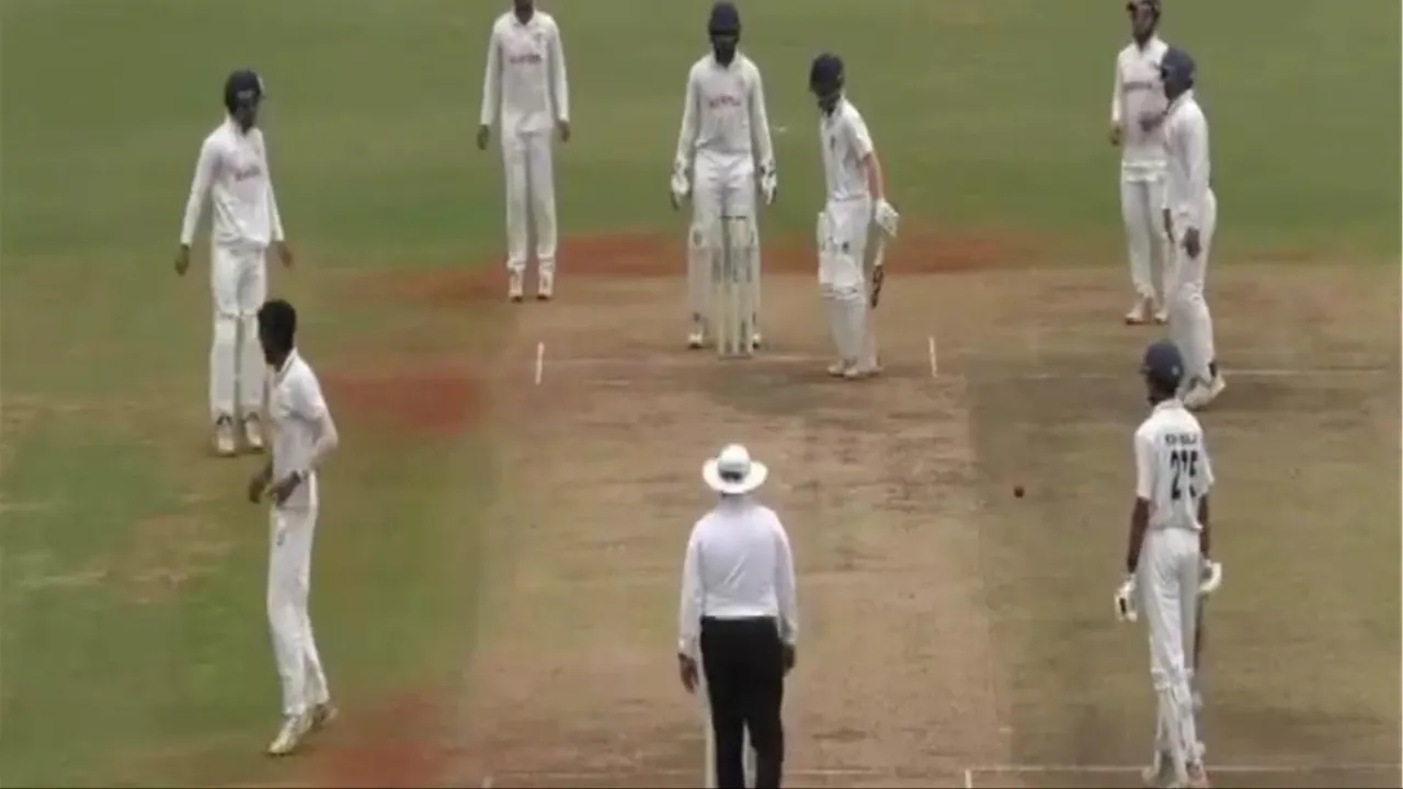 Fielding side teases batter in hilarious way. 