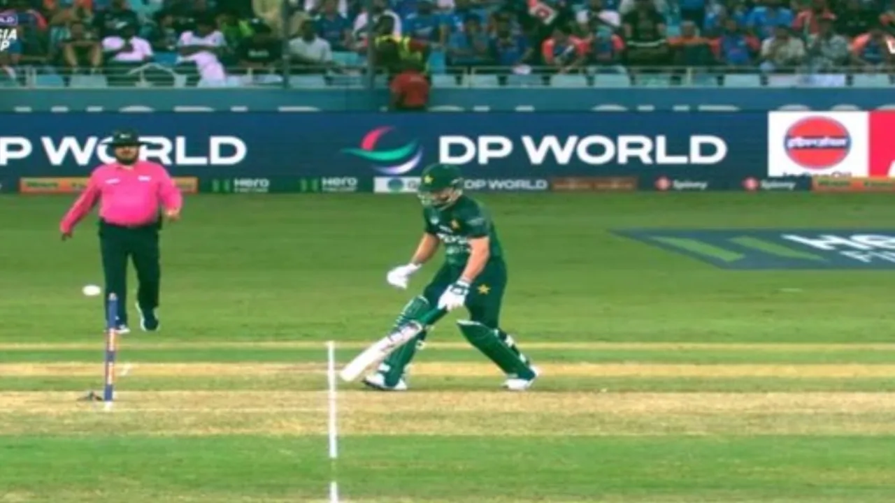 Mohammed Nawaz's careless run-out during IND vs PAK. 