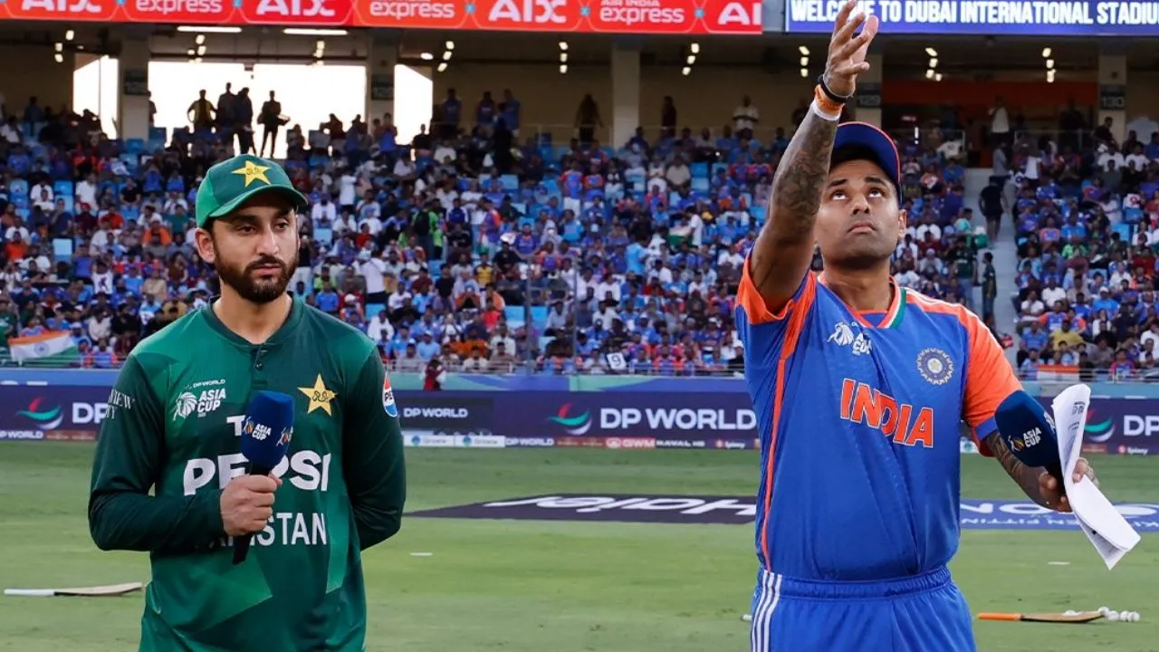 No handshake between Suryakumar Yadav and Salman Agha