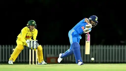 Abhigyan-Kundu-vs-AUS-U19.webp