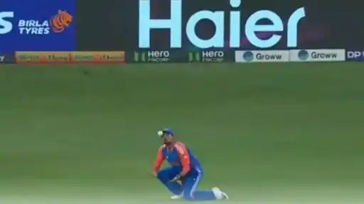 Kuldeep Yadav drops Saim Ayub's catch.