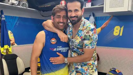Pathan-on-Dhoni.webp
