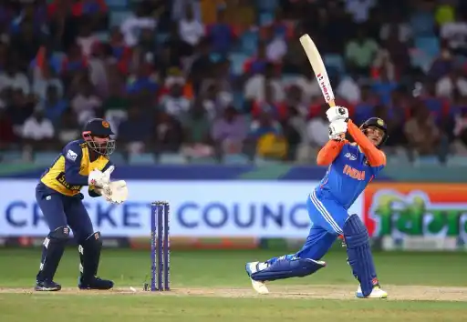 Abhishek Sharma whacks Maheesh Theekshana for a massive six in IND vs SL Asia Cup 2025 Super 4 match 