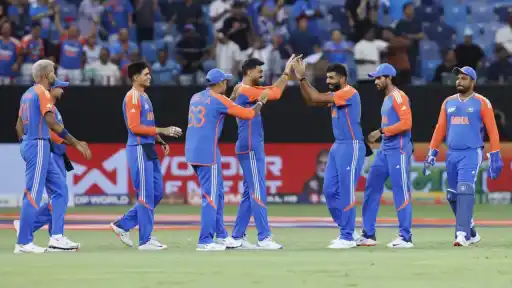 India Thrash Pakistan by 7 Wickets as Bowlers Dominate
