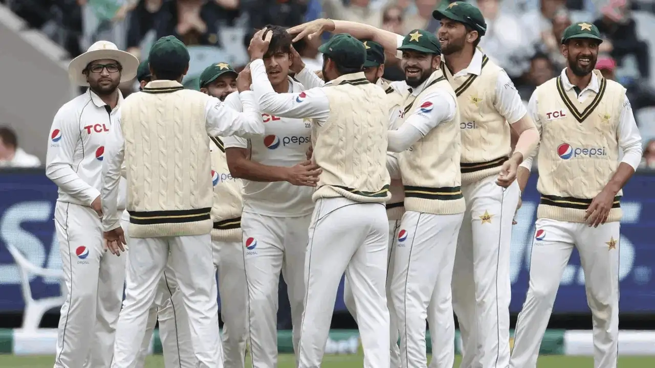 Pakistan hand a Test debut to 38-year-old spinner Asif Afridi