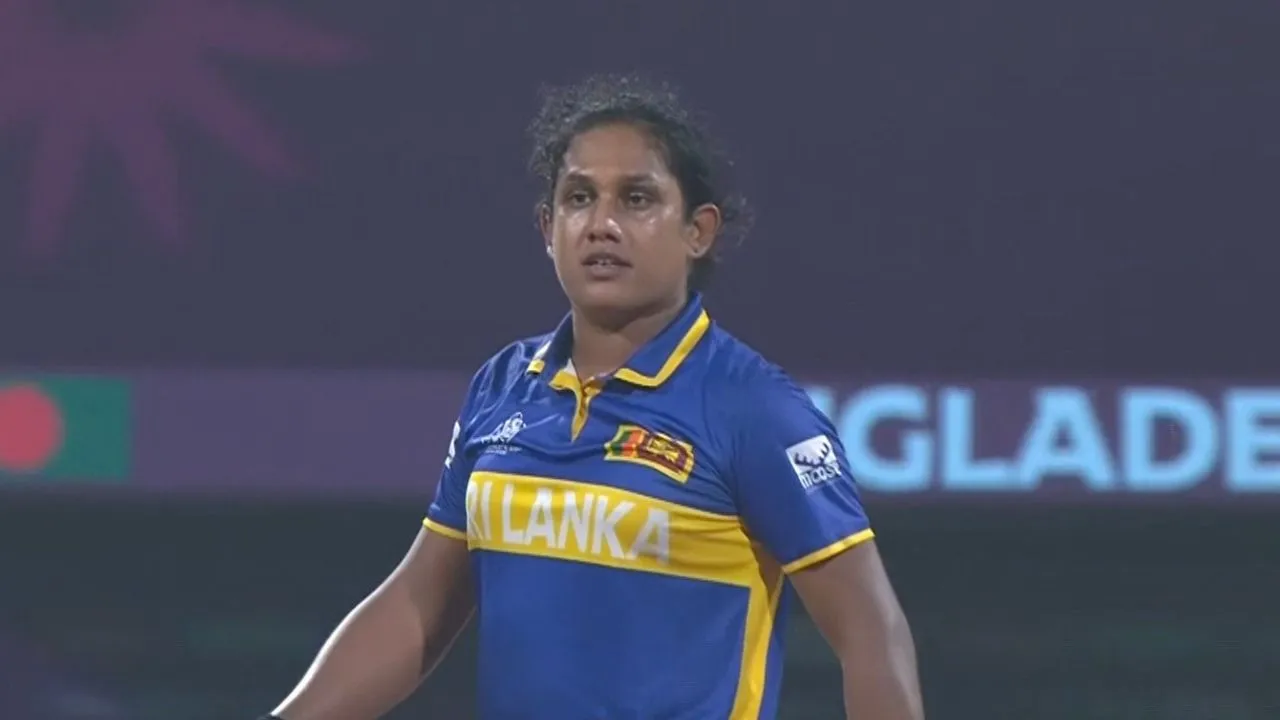 Chamari Athapaththu the hero: Bangladesh Women lost 4 consecutive wickets in final over