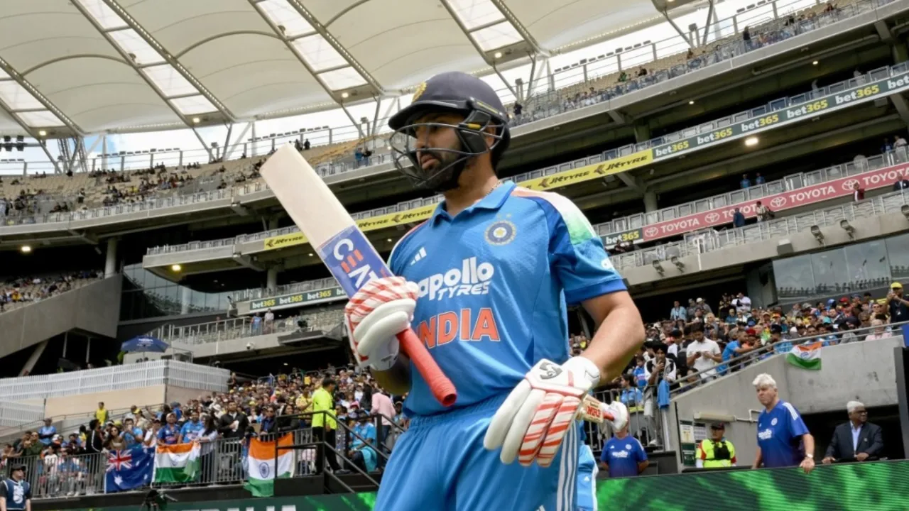 Rohit Sharma celebrates successive fifty in AUS vs IND 3rd ODI. 