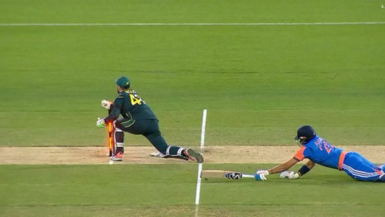 Axar Patel dismissed on run-out after miscommunication with Abhishek Sharma. 