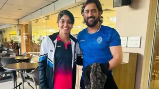 Harleen Deol recalls how MS Dhoni helped her during injury period.