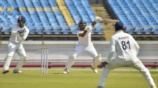 Karun Nair slams Ajit Agarkar.