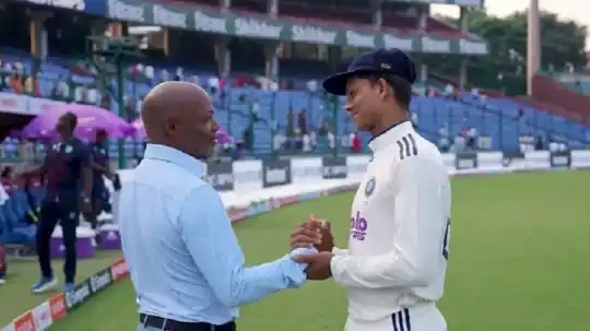 Brian Lara and yashasvi Jaiswal