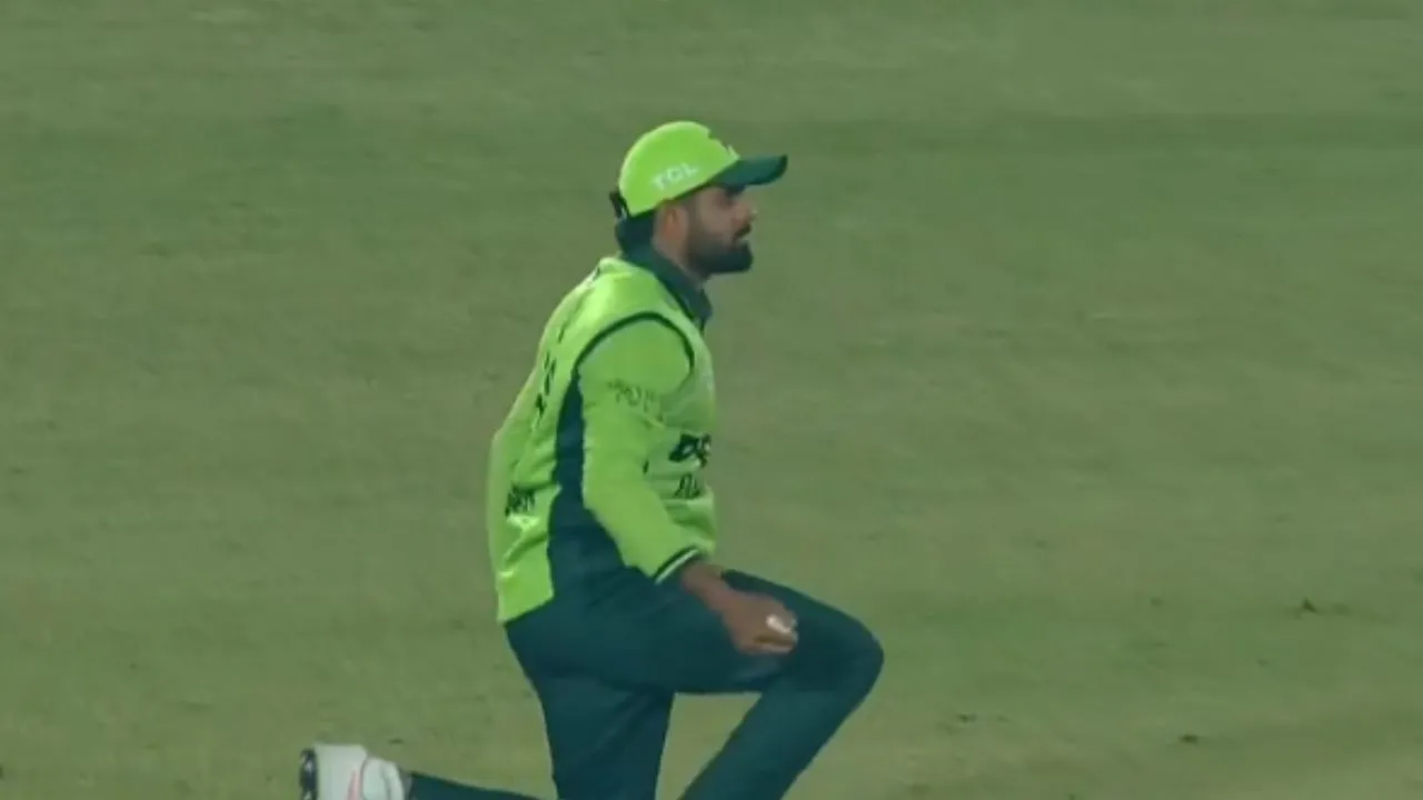 Babar Azam's stunning catch dismissed set Sadeera Samarawickrama