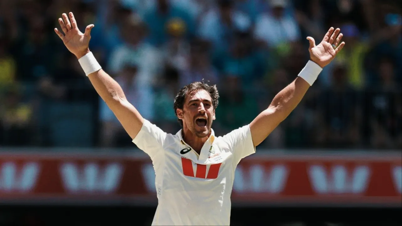 Mitchell Starc registers massive record during 1st Ashes 2025/26 Test. 